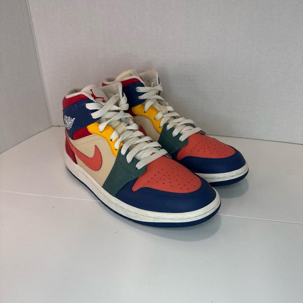 Nike Air Jordan 1 Multi-Color High-Top Sneakers (Mint Condition) 8.5 Women’s